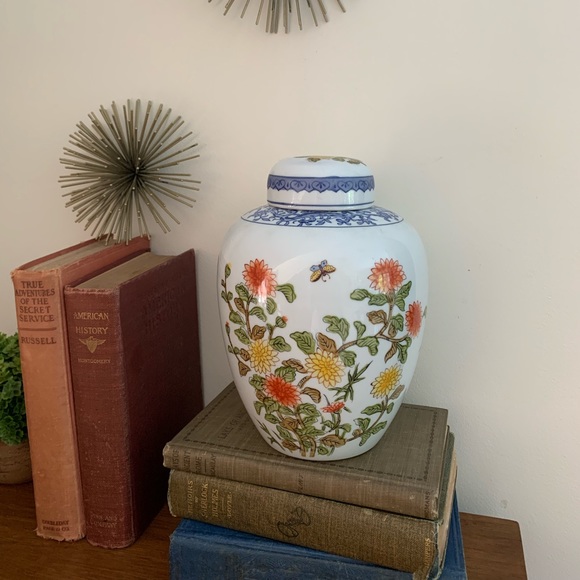 Vintage Andrea by Sadek Floral 7" Ginger Jar